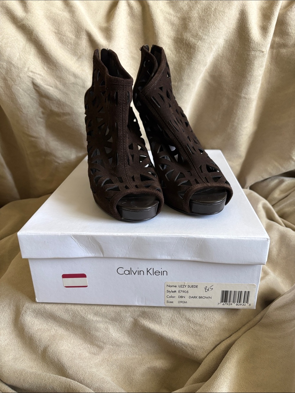 Calvin Klein Izzy Suede Cutout Peep Toe Booties Sz 9